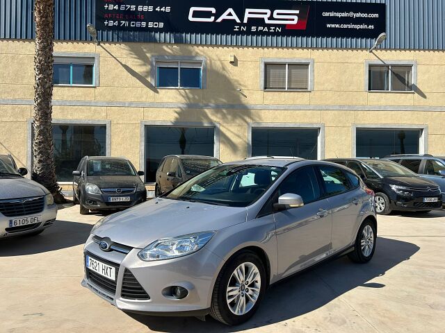 FORD FOCUS TREND 1.6 TI-VCT AUTO SPANISH LHD IN SPAIN 56000 MILES SUPER 2014